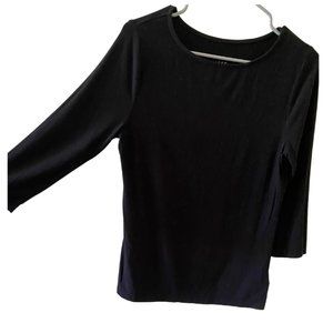 Black boat neck shirt